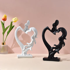 Abstract Kissing Couple Resin Ornament – Modern Minimalist Home & Wedding Decoration