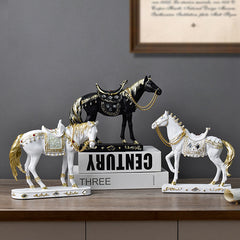 Modern American Resin Horse Sculpture – Light Luxury Home & Living Room Decoration