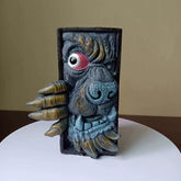 Creative Decorative Bookend Ornament – Resin Desktop and Bookshelf Figurine