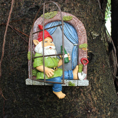 Creative Elf Tree Hole Pendant – Resin Garden and Outdoor Decorative Ornament