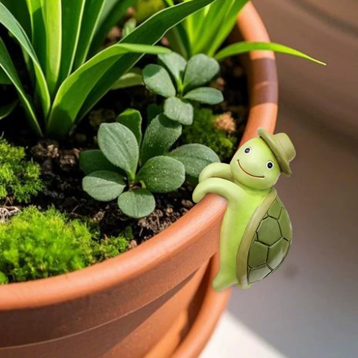 Creative Turtle Resin Flowerpot Pendant – Decorative Ornament for Garden, Office, and Desktop