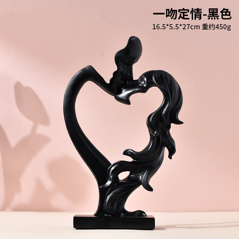 Abstract Kissing Couple Resin Ornament – Modern Minimalist Home & Wedding Decoration