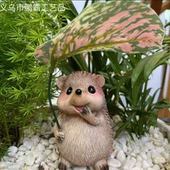 Creative Hedgehog Resin Ornament – Decorative Small Animal Figurine for Garden and Bonsai Layouts