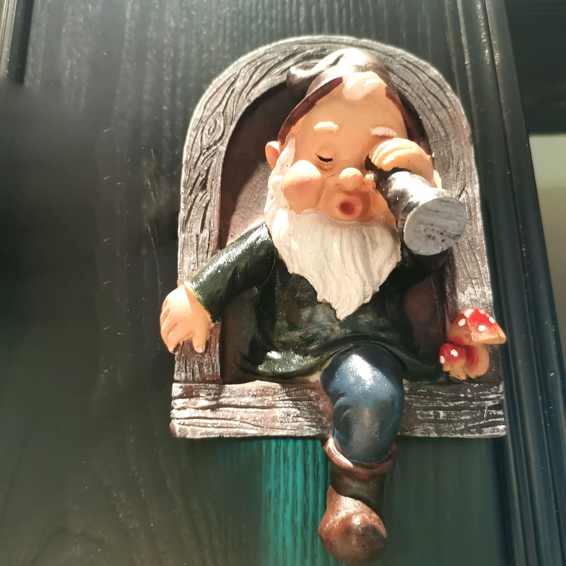 White-Beard Elf Resin Pendant – Decorative Tree Hanging for Garden and Balcony