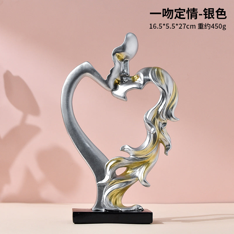 Abstract Kissing Couple Resin Ornament – Modern Minimalist Home & Wedding Decoration