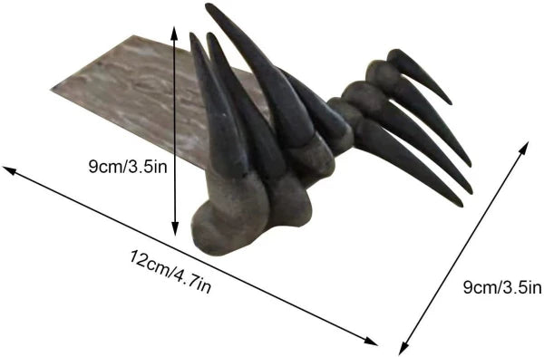 Creative Resin Hand Figurine – Decorative Desktop Bookmark and Bookshelf Ornament