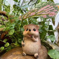 Creative Hedgehog Resin Ornament – Decorative Small Animal Figurine for Garden and Bonsai Layouts