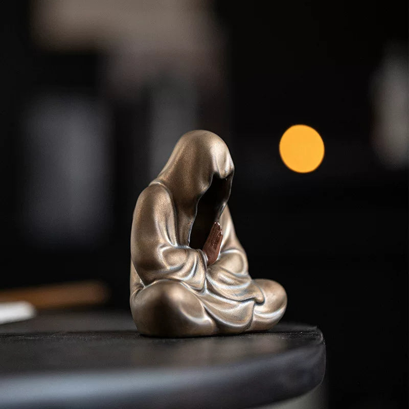 Abstract Zen Figure Resin Ornament – Decorative Sculpture for Living Room and Study