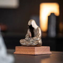 Abstract Zen Figure Resin Ornament – Decorative Sculpture for Living Room and Study